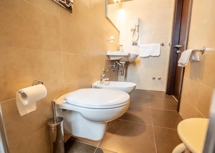 Florence 酒店 圣贝内代托-德尔特龙托